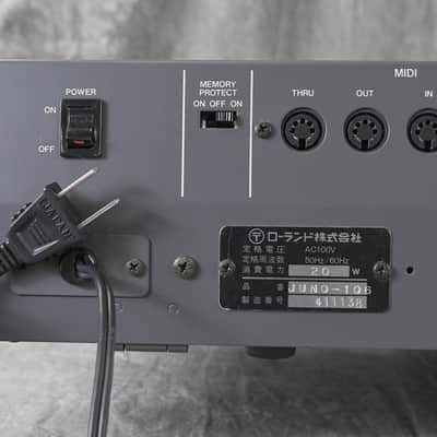 Roland JUNO-106 Programmable Polyphonic Synthesizer in Excellent condition image 17