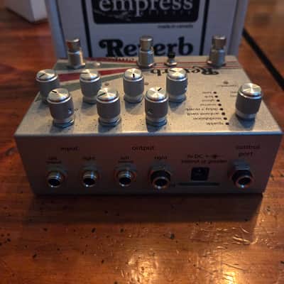Empress Reverb 2010s - Graphic image 3