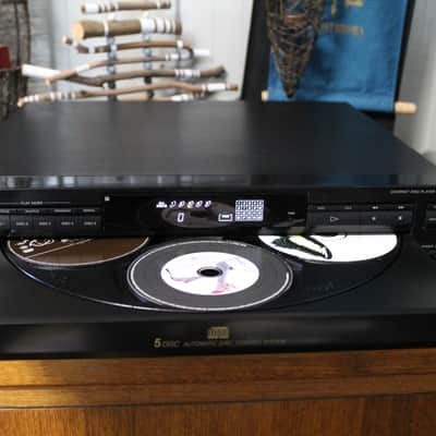 Vintage Sony CDP-C315 Multi Compact Disc Player (1991-92) image 3