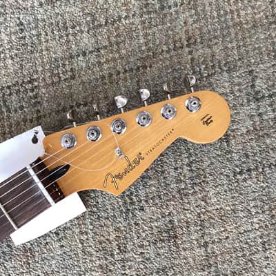 Fender Player II Stratocaster 2024 in Coral Red image 4