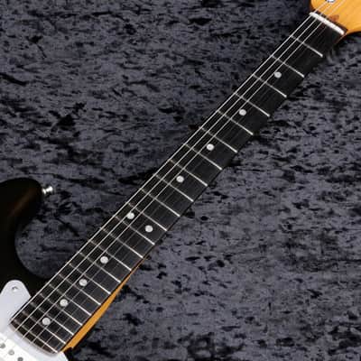 FENDER USA American Ultra II Stratocaster with Ebony Fingerboard, "Texas Tea" [US240023120] (09/17) image 7
