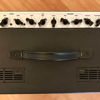 EVH 5150 Iconic Series EL34 2-Channel 15-Watt 1x10" Guitar Combo 2025 - Present - Black image 2