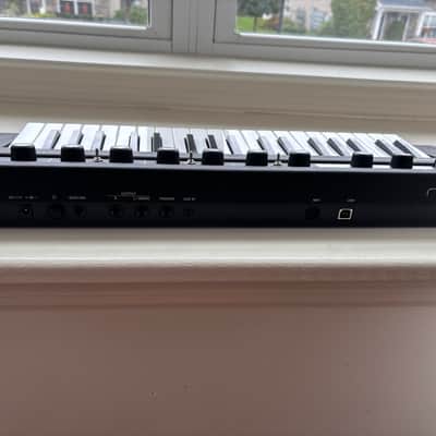 Yamaha Reface CP Mini Mobile Keyboard - Black image 2