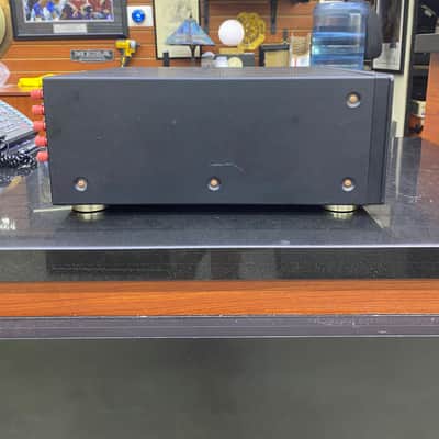 Marantz SR8300 - Home Theater Receiver - 6.1 Chanel Satin Black image 5