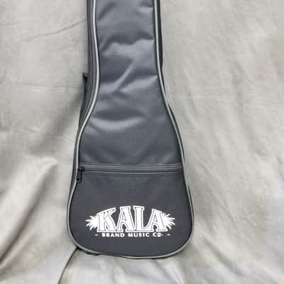 Kala KA-SDH-C All Solid Salt & Pepper Doghair Mahogany Concert Ukulele image 4