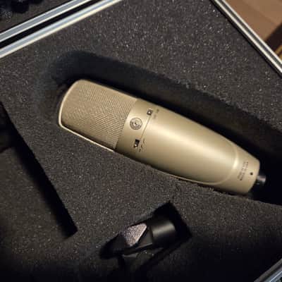Shure KSM32 / SL Medium Diaphragm Cardioid Condenser Microphone 1998 - Present - Champagne image 4