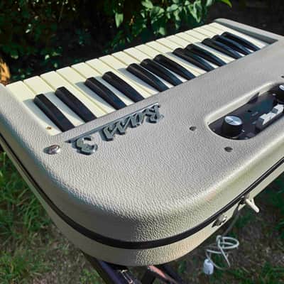 Hohner Basset image 5