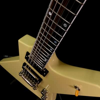 Harcom Guitars Arcturus Hubbard White Custom Shop, Boutique Kelly, Explorer, Warrior image 13