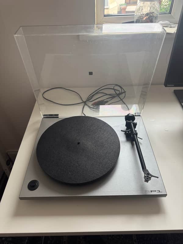 Rega RP1 Turntable