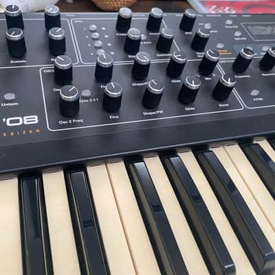 Dave Smith Instruments Prophet 08 PE 61-Key 8-Voice Polyphonic Synthesizer 2009 - 2015 - Black with Wood Sides image 2