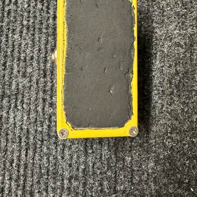 MXR MX-104 Block Distortion + 1975 - 1984 - Yellow image 3