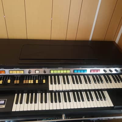 Hammond B200 Organ image 6