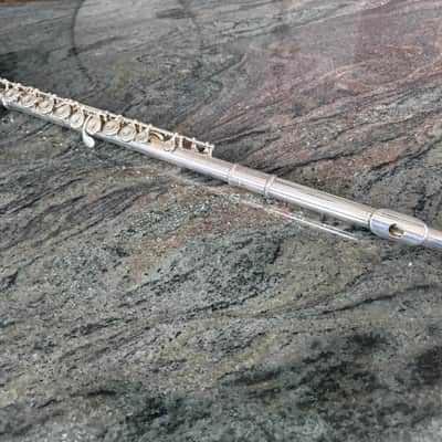 1980's Bundy/Selmer 'Student Line' Flute Outfit image 3