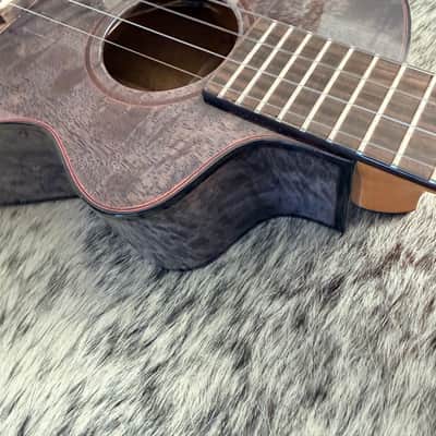 Kala Metropolitan Deluxe Mango Tenor Ukulele - Black Night 2026 - Gloss image 9
