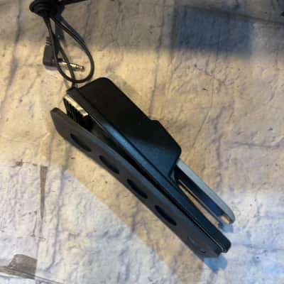 Roland Piano Style Sustain Pedal image 11