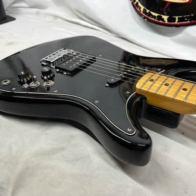 Fender Lead I 1 Doublecut Electric Guitar - Black with Case image 16