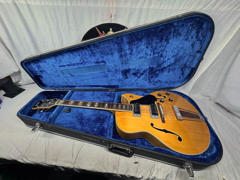 Yamaha AE-11 ae11 Archtop Electric Hollowbody Guitar with Case - Natural image 1