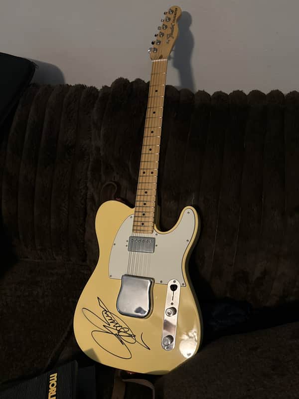 Signed by Joe Bonamassa-Fender American Performer Telecaster Hum with Maple Fretboard 2018 - Present - Vintage White image 1