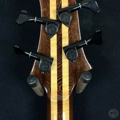 Cyan streamline bass from the 90`s in natural finish with bag image 8
