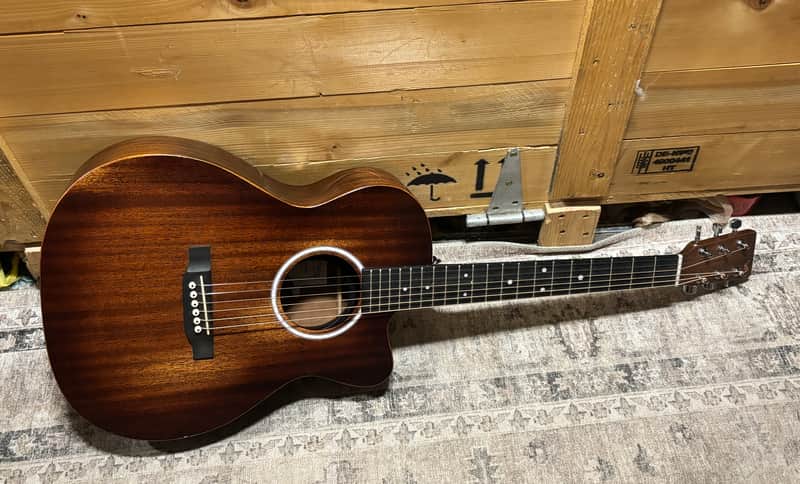 Martin 000CJR-10E Streetmaster | Reverb