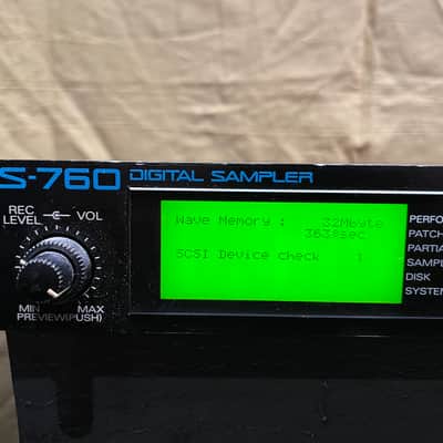 Roland S-760 Digital Sampler