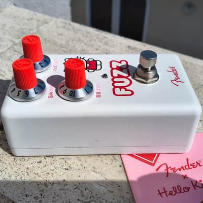 Fender Hello Kitty Fuzz - White Limited Edition image 2