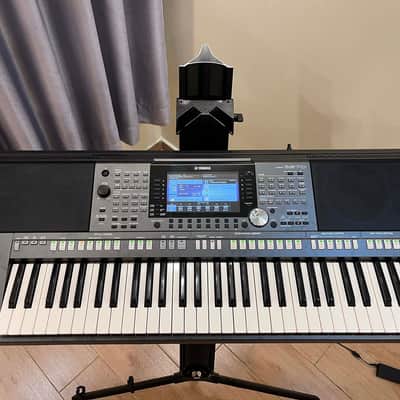 Yamaha PSR-S950 61-Key Arranger Workstation 2010s - Black