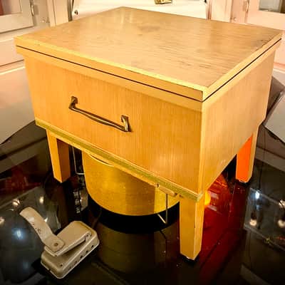 Rotary Connection Vibra-Table MINI PLUS! Leslie/Rotary guitar speaker cabinet/fliptop table with upfiring vintage 10” speaker and 12” downfiring into Leslie. Speed control foot switch. LIGHTS UP! 50 watts/16 ohms 2026 - Blonde wood / gold sparkle image 21