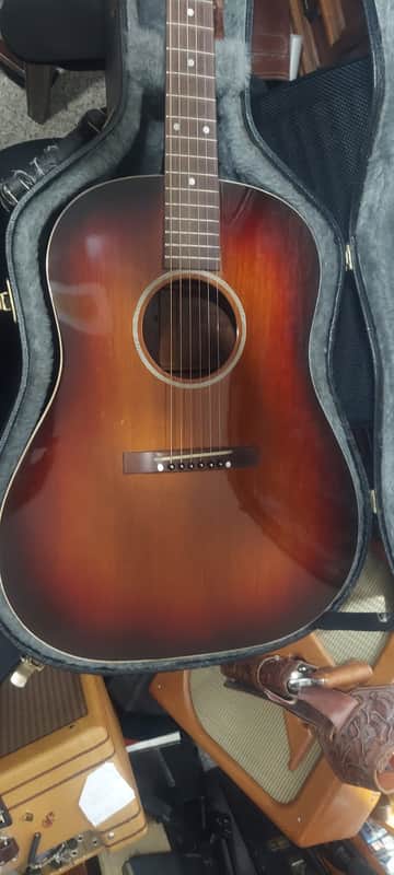 Gibson J-45 Banner 1943 - Sunburst image 1
