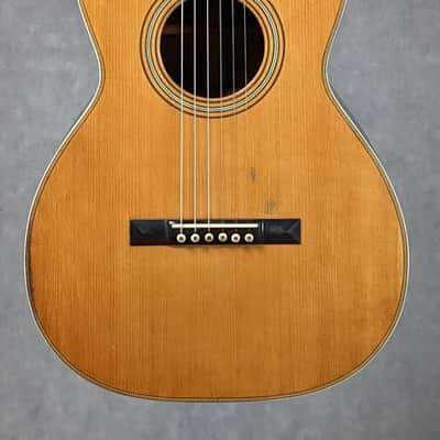 1885 Martin 0-28 w/ original coffin case! image 2