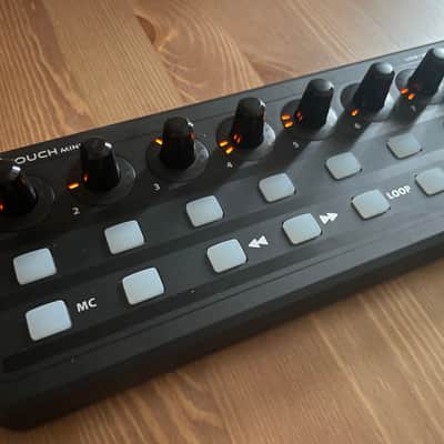 BEHRINGER X-TOUCH MINI CONTROLLER USB PC MAC COMPATTO UNIVERSALE 16 TASTI 8 CONTROLLI LED image 3