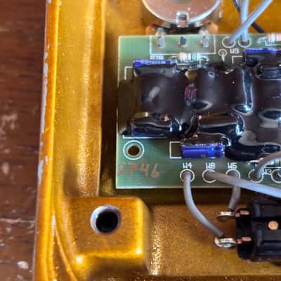 Klon Centaur Professional Overdrive Boost Pedal Gold color image 9