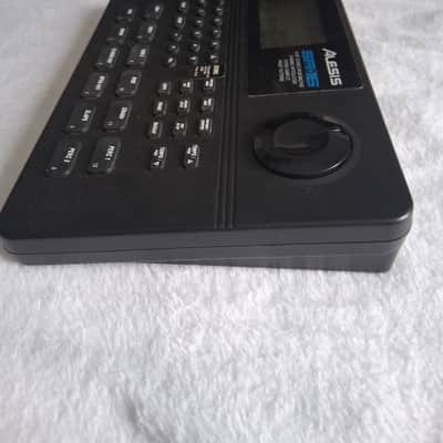 Vintage Original Alesis SR-16 Drum Machine 1990s - Black image 3