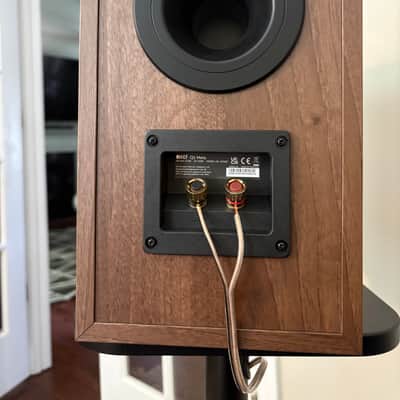 KEF Q1 Meta 2026 - Walnut image 6