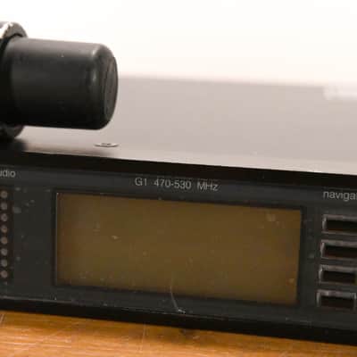 Shure UR4S+ Wireless Receiver with one UR2/SM58 Handheld Mic - G1 Band CG01Z1M image 6
