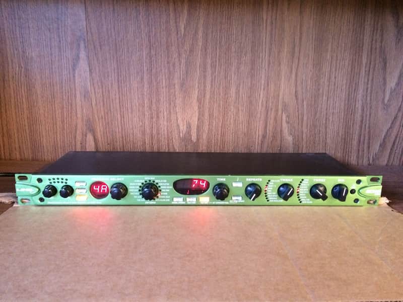 Line 6 Echo Pro DL4 rack version Pro Audio Delay effects processor
