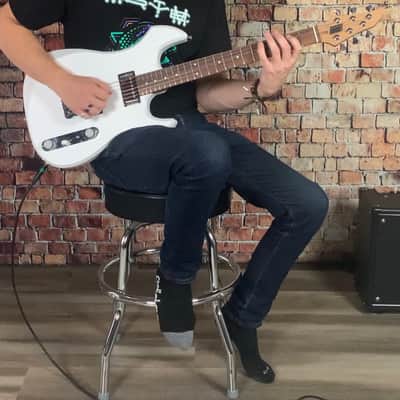 Moon Guitars Eclipse Blood Moon (U.S. Series) 2023 - Lunar White Pearl image 10