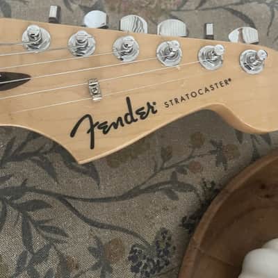 Fender Standard Stratocaster HSS - Black image 3