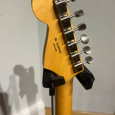 Fender Stratocaster Japan Hybrid 2018 - Burgundy mist image 10