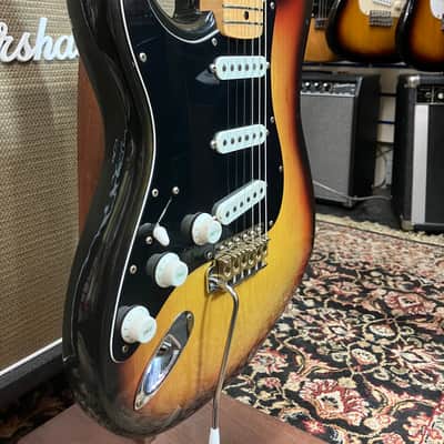 Fender Stratocaster 1977 - Two Tone Sunburst image 6