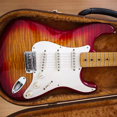 Fender Stratocaster 1994 - Foto Flame image 3