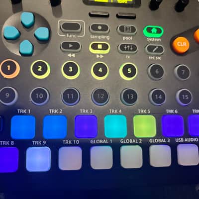 Sonicware SmplTrek Portable Production Sampler gently used image 3
