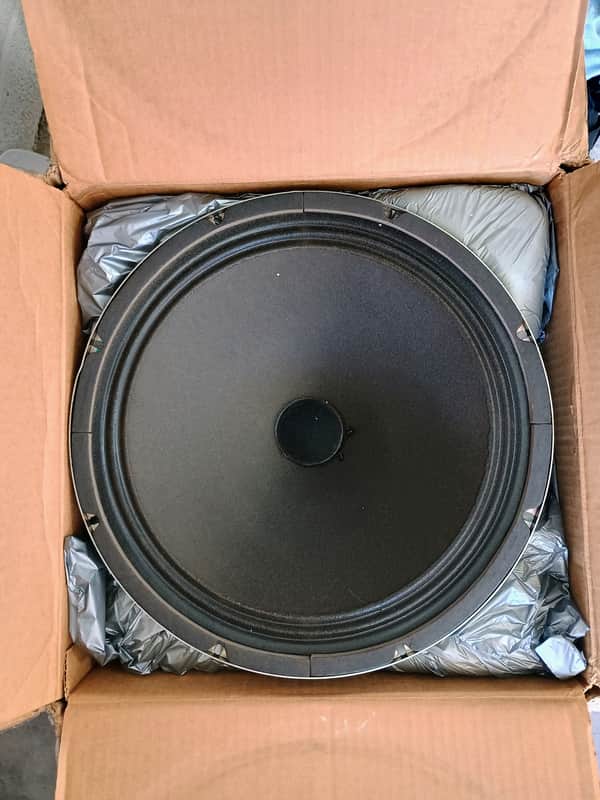Vintage Cts 15" Ampeg speakers image 1