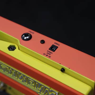 DigiTech MonoNeon Whammy Artist Signature 3 Octaves Pitch Shifting Effect Pedal image 12