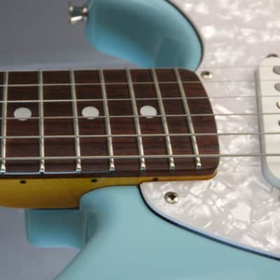 VIDEO- FENDER Jag-Stang JAG-70 2004 - SBL Sonic Blue - Japan Import image 7