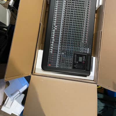 Yamaha Yamaha MGP32X 32 Channel 4 Bus Mixing Console 2019 - Black image 6