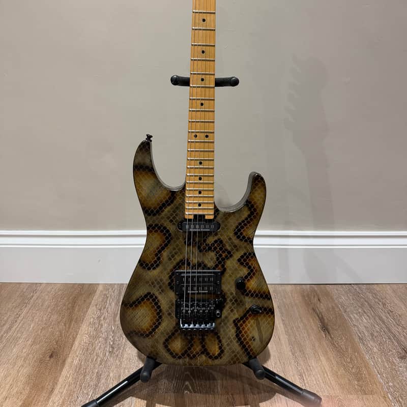 2015 – Present Charvel Warren DeMartini Signature Pro-Mod Snak…