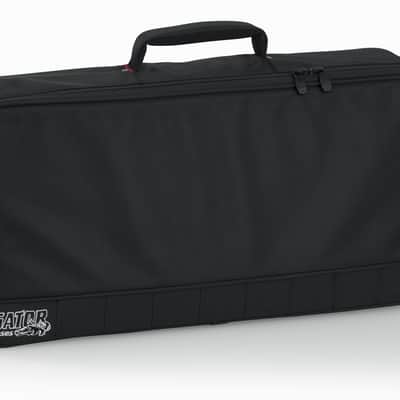Gator Frameworks Green Aluminum Pedal Board, Large with Carry Bag image 2