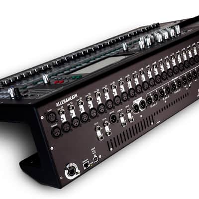 Allen & Heath QU-32C 32-Channel Digital Mixer image 2