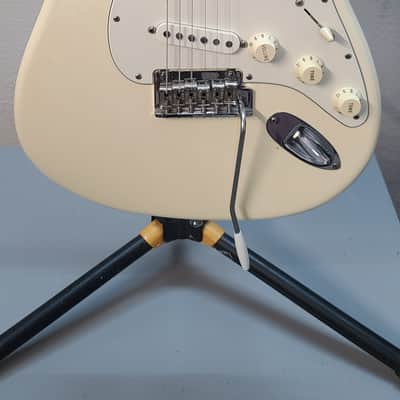2011 Fender American Standard Stratocaster EXCELLENT GUITAR! USA! 2011 - White image 3